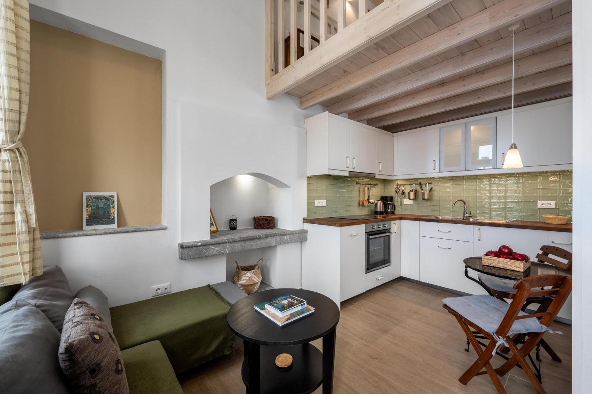 Over The Sea Apartments سيمي المظهر الخارجي الصورة