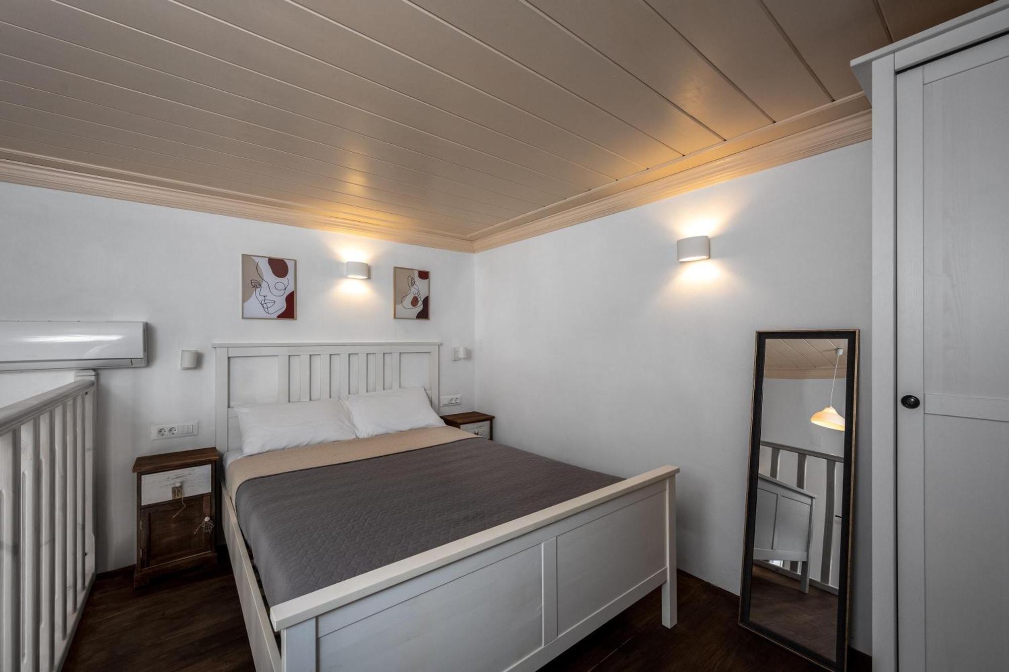 Over The Sea Apartments سيمي المظهر الخارجي الصورة