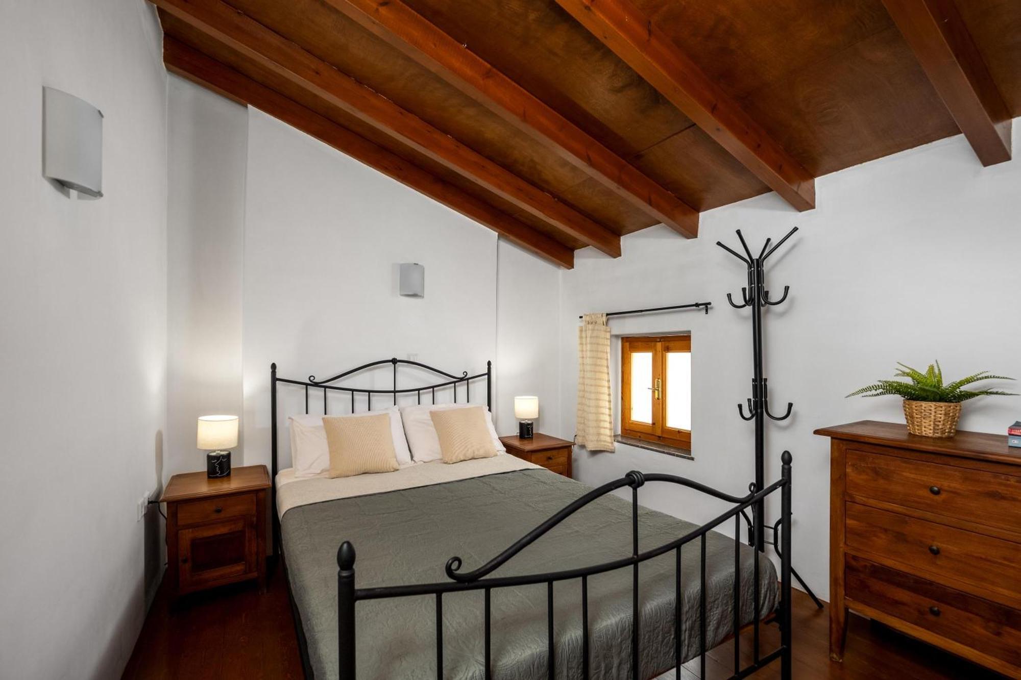 Over The Sea Apartments سيمي المظهر الخارجي الصورة