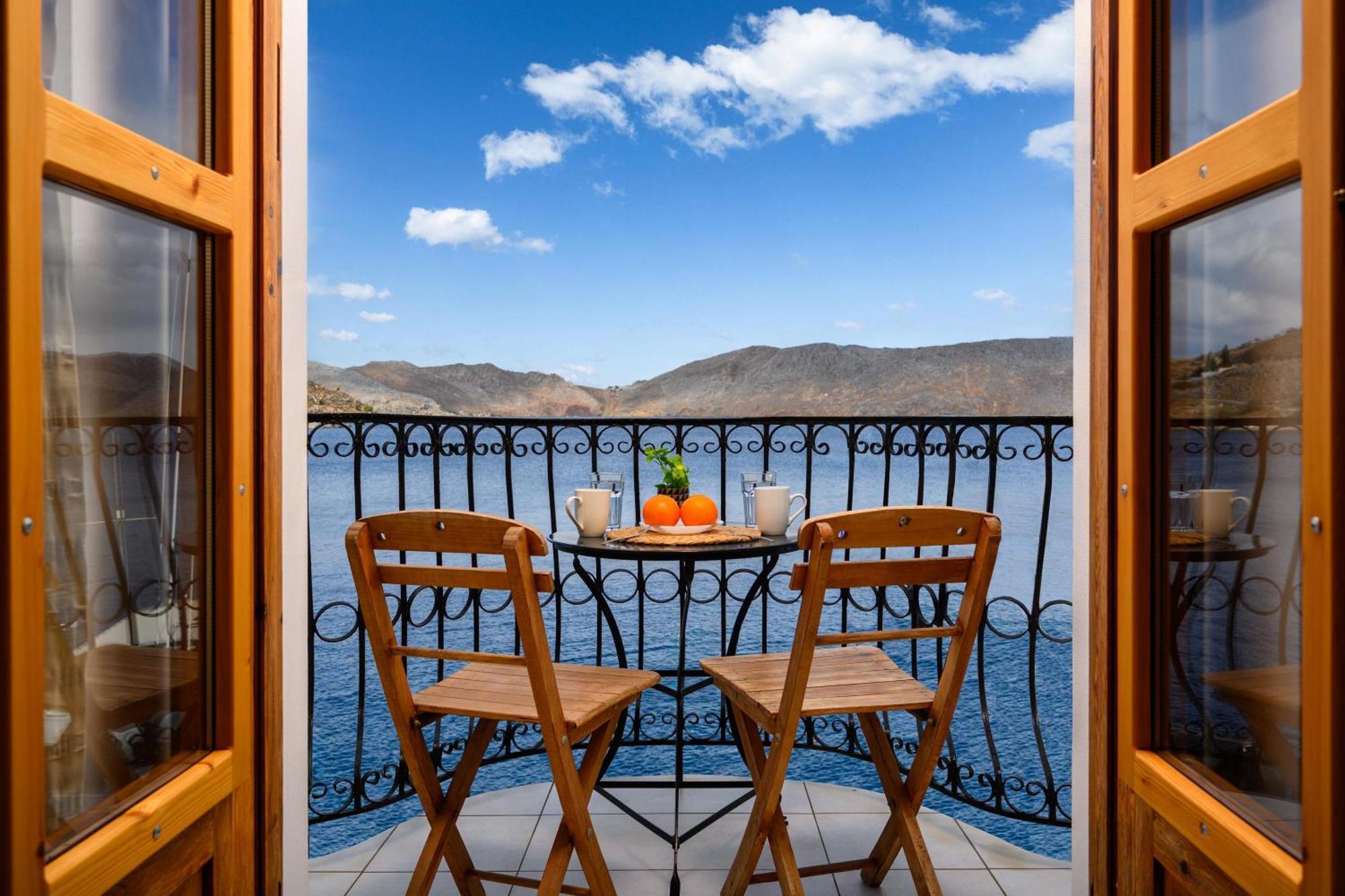 Over The Sea Apartments سيمي المظهر الخارجي الصورة